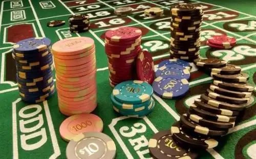 Pengguna Indonesia menyetor deposit minimal melalui perangkat mobile dengan mudah dan aman